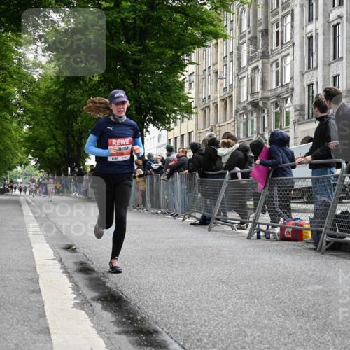 14.06.2026 - REWE Women's Run J. Mangold http://msf.ph/oto/9757907 14.06.2026 10:57:31 Ziel 5394, 5598 meine-sportfotos.de