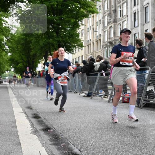 14.06.2026 - REWE Women's Run J. Mangold http://msf.ph/oto/9757938 14.06.2026 10:57:44 Ziel 5047, 5132, 5581, 5686, 5729 meine-sportfotos.de