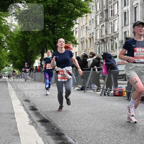 14.06.2026 - REWE Women's Run J. Mangold http://msf.ph/oto/9757940 14.06.2026 10:57:45 Ziel 5047, 5132, 5581, 5686, 5729 meine-sportfotos.de