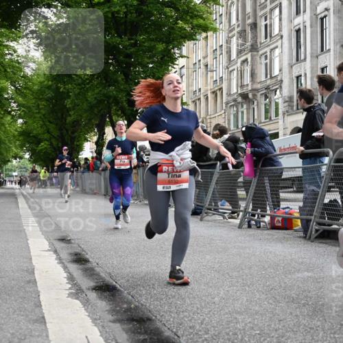 14.06.2026 - REWE Women's Run J. Mangold http://msf.ph/oto/9757943 14.06.2026 10:57:45 Ziel 5047, 5132, 5581, 5686, 5729 meine-sportfotos.de