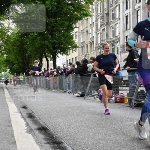 14.06.2026 - REWE Women's Run J. Mangold http://msf.ph/oto/9757965 14.06.2026 10:57:47 Ziel 5047, 5132, 5505, 5581, 5686, 5729 meine-sportfotos.de