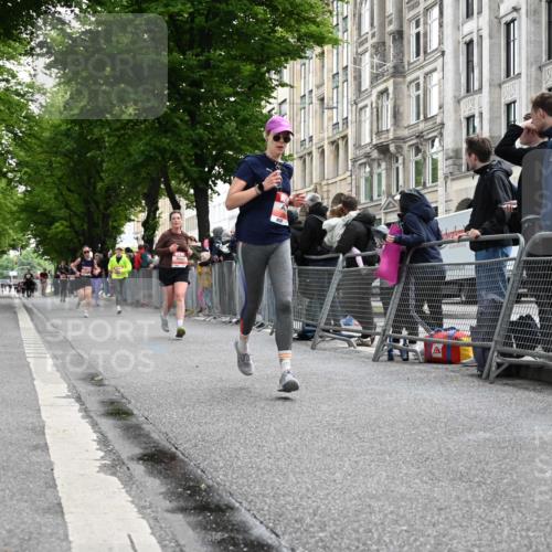 14.06.2026 - REWE Women's Run J. Mangold http://msf.ph/oto/9757974 14.06.2026 10:57:50 Ziel 5047, 5505, 5604, 5661, 5686, 5729 meine-sportfotos.de