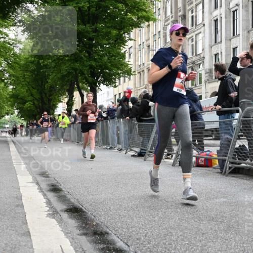 14.06.2026 - REWE Women's Run J. Mangold http://msf.ph/oto/9757979 14.06.2026 10:57:50 Ziel 5047, 5505, 5604, 5661, 5686, 5729 meine-sportfotos.de