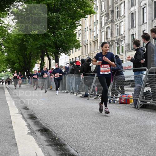 14.06.2026 - REWE Women's Run J. Mangold http://msf.ph/oto/9758020 14.06.2026 10:58:02 Ziel 5111, 5113, 5320, 5679, 5871, 5898 meine-sportfotos.de