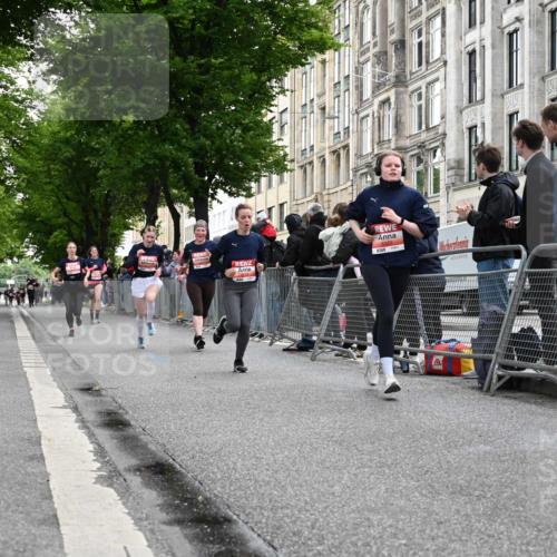 14.06.2026 - REWE Women's Run J. Mangold http://msf.ph/oto/9758042 14.06.2026 10:58:05 Ziel 5111, 5303, 5320, 5679, 5871, 5898 meine-sportfotos.de