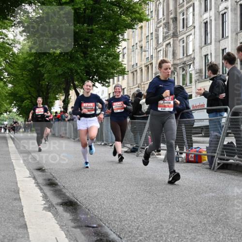 14.06.2026 - REWE Women's Run J. Mangold http://msf.ph/oto/9758055 14.06.2026 10:58:06 Ziel 5107, 5111, 5303, 5320, 5679, 5871, 5898 meine-sportfotos.de