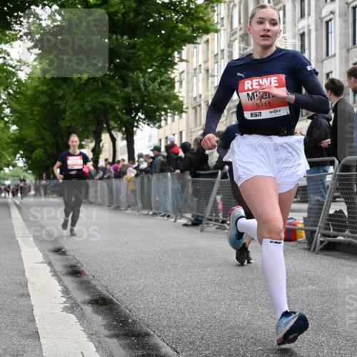 14.06.2026 - REWE Women's Run J. Mangold http://msf.ph/oto/9758066 14.06.2026 10:58:07 Ziel 5107, 5111, 5303, 5320, 5871, 5898 meine-sportfotos.de