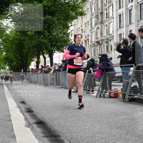 14.06.2026 - REWE Women's Run J. Mangold http://msf.ph/oto/9758083 14.06.2026 10:58:11 Ziel 5107, 5303, 5871, 5898 meine-sportfotos.de