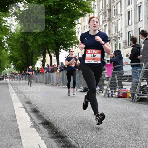 14.06.2026 - REWE Women's Run J. Mangold http://msf.ph/oto/9758104 14.06.2026 10:58:19 Ziel 5086, 5713, 5980 meine-sportfotos.de