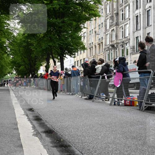 14.06.2026 - REWE Women's Run J. Mangold http://msf.ph/oto/9758114 14.06.2026 10:58:22 Ziel 5086, 5713, 5980 meine-sportfotos.de