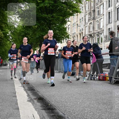 14.06.2026 - REWE Women's Run J. Mangold http://msf.ph/oto/9758146 14.06.2026 10:58:33 Ziel 5066, 5067, 5402, 5553, 5585, 5616, 5741, 5766, 5911, 6036 meine-sportfotos.de