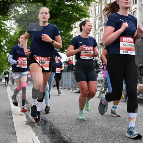 14.06.2026 - REWE Women's Run J. Mangold http://msf.ph/oto/9758159 14.06.2026 10:58:34 Ziel 5066, 5067, 5154, 5226, 5402, 5553, 5585, 5616, 5741, 5766, 5911, 6036 meine-sportfotos.de