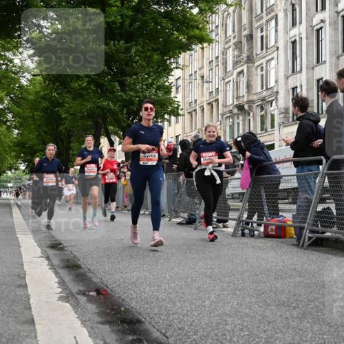 14.06.2026 - REWE Women's Run J. Mangold http://msf.ph/oto/9758179 14.06.2026 10:58:39 Ziel 5066, 5067, 5142, 5144, 5154, 5226, 5376, 5402, 5553, 5616, 5741, 5766, 5986 meine-sportfotos.de