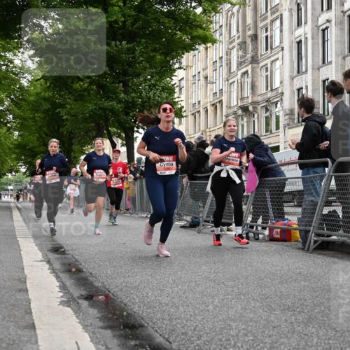 14.06.2026 - REWE Women's Run J. Mangold http://msf.ph/oto/9758181 14.06.2026 10:58:39 Ziel 5066, 5067, 5142, 5144, 5154, 5226, 5376, 5402, 5553, 5616, 5741, 5766, 5986 meine-sportfotos.de