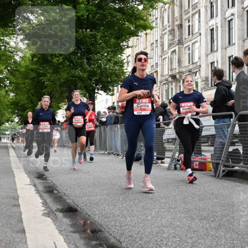 14.06.2026 - REWE Women's Run J. Mangold http://msf.ph/oto/9758184 14.06.2026 10:58:39 Ziel 5066, 5067, 5142, 5144, 5154, 5226, 5376, 5402, 5553, 5616, 5741, 5766, 5986 meine-sportfotos.de