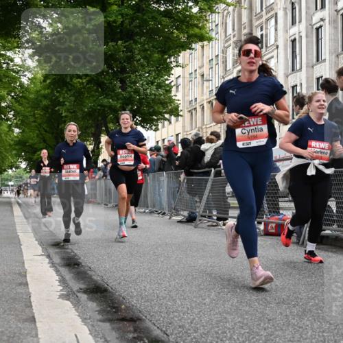 14.06.2026 - REWE Women's Run J. Mangold http://msf.ph/oto/9758189 14.06.2026 10:58:40 Ziel 5142, 5144, 5154, 5226, 5376, 5553, 5741, 5986 meine-sportfotos.de