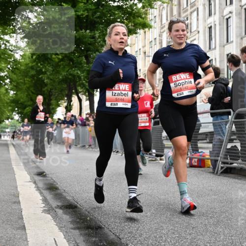 14.06.2026 - REWE Women's Run J. Mangold http://msf.ph/oto/9758199 14.06.2026 10:58:41 Ziel 5142, 5144, 5154, 5226, 5376, 5703, 5741, 5986 meine-sportfotos.de