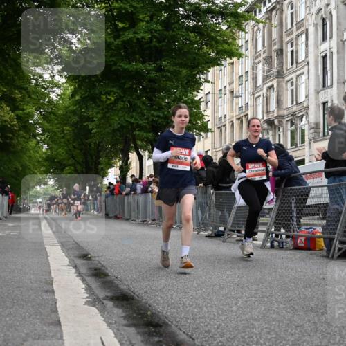 14.06.2026 - REWE Women's Run J. Mangold http://msf.ph/oto/9758229 14.06.2026 10:58:48 Ziel 5595, 5675, 5703, 5986 meine-sportfotos.de