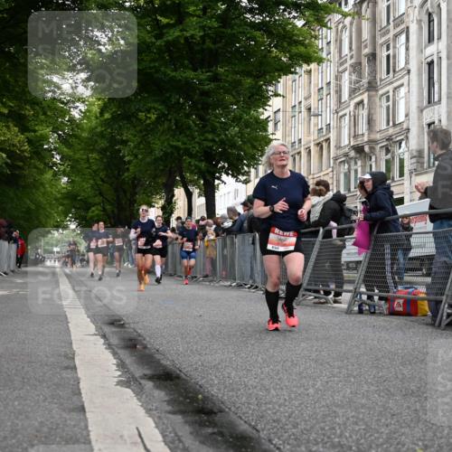 14.06.2026 - REWE Women's Run J. Mangold http://msf.ph/oto/9758261 14.06.2026 10:58:56 Ziel 5095, 5731, 6054, 6056 meine-sportfotos.de