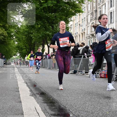 14.06.2026 - REWE Women's Run J. Mangold http://msf.ph/oto/9758337 14.06.2026 10:59:13 Ziel 5032, 5117, 5404, 5409, 5590, 5701, 6016 meine-sportfotos.de