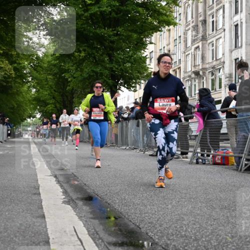 14.06.2026 - REWE Women's Run J. Mangold http://msf.ph/oto/9758348 14.06.2026 10:59:16 Ziel 5117, 5404, 5409, 5418, 5536, 5590, 5701, 6016 meine-sportfotos.de