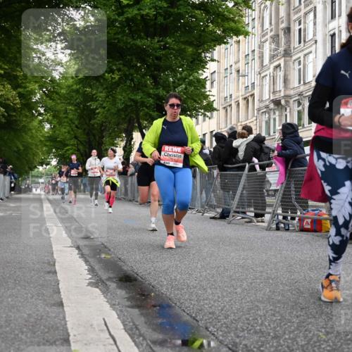 14.06.2026 - REWE Women's Run J. Mangold http://msf.ph/oto/9758355 14.06.2026 10:59:17 Ziel 5117, 5404, 5409, 5418, 5536, 5590, 5634, 5642, 5701, 6016 meine-sportfotos.de