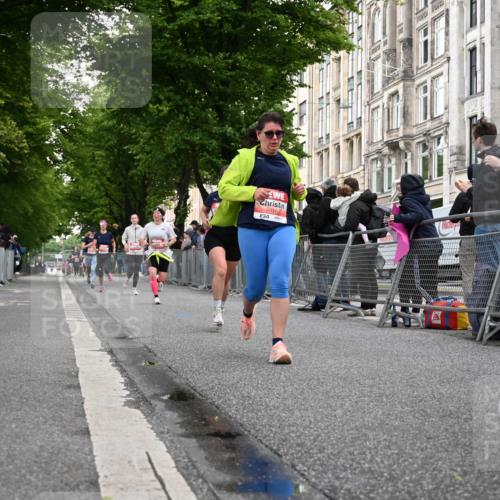 14.06.2026 - REWE Women's Run J. Mangold http://msf.ph/oto/9758357 14.06.2026 10:59:17 Ziel 5117, 5404, 5409, 5418, 5536, 5590, 5634, 5642, 5701, 6016 meine-sportfotos.de