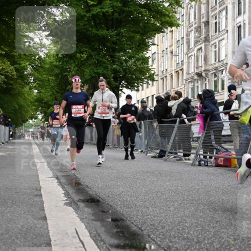 14.06.2026 - REWE Women's Run J. Mangold http://msf.ph/oto/9758395 14.06.2026 10:59:21 Ziel 5117, 5418, 5536, 5560, 5590, 5634, 5642, 6016, 6017 meine-sportfotos.de