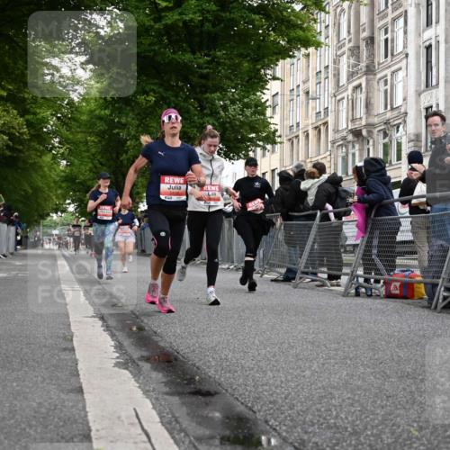 14.06.2026 - REWE Women's Run J. Mangold http://msf.ph/oto/9758400 14.06.2026 10:59:21 Ziel 5117, 5418, 5536, 5560, 5590, 5634, 5642, 6016, 6017 meine-sportfotos.de