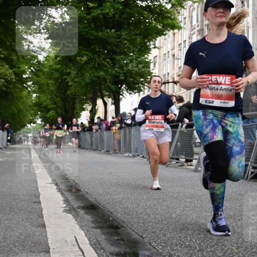 14.06.2026 - REWE Women's Run J. Mangold http://msf.ph/oto/9758421 14.06.2026 10:59:25 Ziel 5418, 5536, 5560, 5634, 5642, 5928, 6017 meine-sportfotos.de