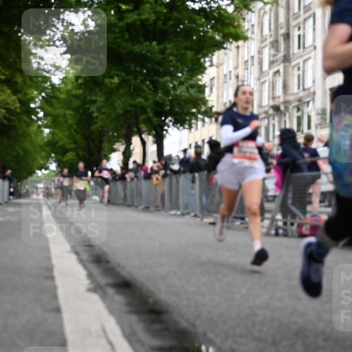 14.06.2026 - REWE Women's Run J. Mangold http://msf.ph/oto/9758423 14.06.2026 10:59:25 Ziel 5418, 5536, 5560, 5634, 5642, 5928, 6017 meine-sportfotos.de