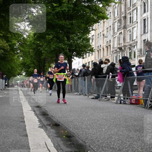 14.06.2026 - REWE Women's Run J. Mangold http://msf.ph/oto/9758440 14.06.2026 10:59:30 Ziel 5139, 5258, 5886, 5928, 6030, 6031 meine-sportfotos.de