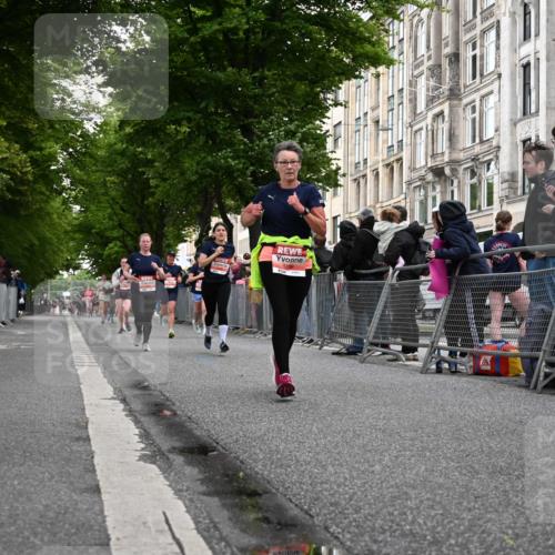 14.06.2026 - REWE Women's Run J. Mangold http://msf.ph/oto/9758454 14.06.2026 10:59:31 Ziel 5139, 5258, 5886, 5928, 6030, 6031 meine-sportfotos.de