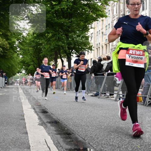 14.06.2026 - REWE Women's Run J. Mangold http://msf.ph/oto/9758469 14.06.2026 10:59:32 Ziel 5094, 5139, 5258, 5886, 5928, 6030, 6031 meine-sportfotos.de