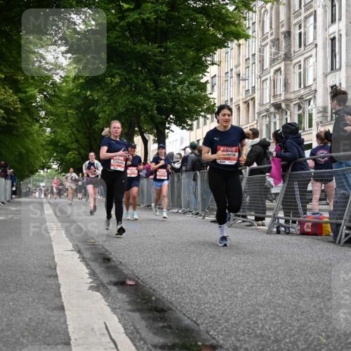 14.06.2026 - REWE Women's Run J. Mangold http://msf.ph/oto/9758474 14.06.2026 10:59:33 Ziel 5094, 5139, 5217, 5258, 5569, 5886, 5928, 6030, 6031 meine-sportfotos.de
