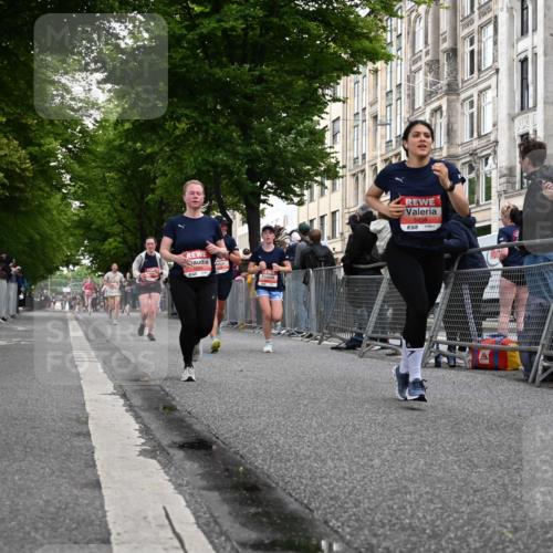 14.06.2026 - REWE Women's Run J. Mangold http://msf.ph/oto/9758479 14.06.2026 10:59:33 Ziel 5094, 5139, 5217, 5258, 5569, 5886, 5928, 6030, 6031 meine-sportfotos.de