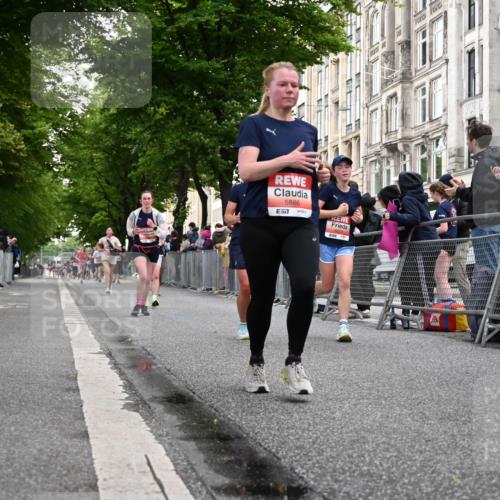 14.06.2026 - REWE Women's Run J. Mangold http://msf.ph/oto/9758496 14.06.2026 10:59:35 Ziel 5094, 5139, 5217, 5258, 5569, 5873, 5886, 6030, 6031 meine-sportfotos.de