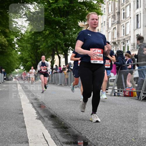 14.06.2026 - REWE Women's Run J. Mangold http://msf.ph/oto/9758498 14.06.2026 10:59:35 Ziel 5094, 5139, 5217, 5258, 5569, 5873, 5886, 6030, 6031 meine-sportfotos.de