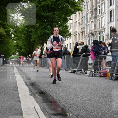 14.06.2026 - REWE Women's Run J. Mangold http://msf.ph/oto/9758517 14.06.2026 10:59:37 Ziel 5094, 5217, 5258, 5569, 5873, 5886, 6030, 6031 meine-sportfotos.de
