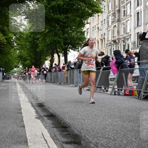 14.06.2026 - REWE Women's Run J. Mangold http://msf.ph/oto/9758539 14.06.2026 10:59:40 Ziel 5094, 5217, 5340, 5569, 5873, 6030, 6031 meine-sportfotos.de