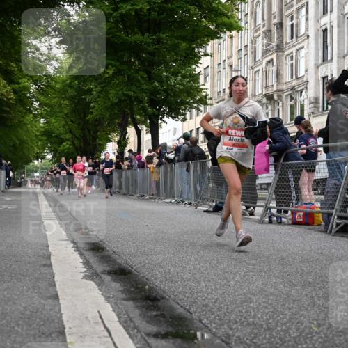 14.06.2026 - REWE Women's Run J. Mangold http://msf.ph/oto/9758541 14.06.2026 10:59:40 Ziel 5094, 5217, 5340, 5569, 5873, 6030, 6031 meine-sportfotos.de