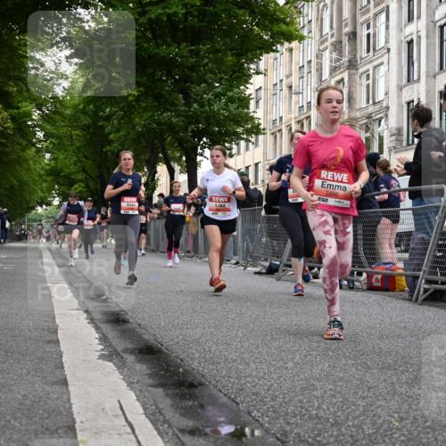 14.06.2026 - REWE Women's Run J. Mangold http://msf.ph/oto/9758551 14.06.2026 10:59:46 Ziel 5101, 5274, 5286, 5340, 5526, 5801, 5821, 5892, 6034, 6035 meine-sportfotos.de
