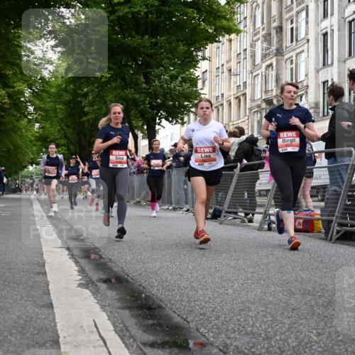 14.06.2026 - REWE Women's Run J. Mangold http://msf.ph/oto/9758558 14.06.2026 10:59:46 Ziel 5101, 5274, 5286, 5340, 5526, 5801, 5821, 5892, 6034, 6035 meine-sportfotos.de