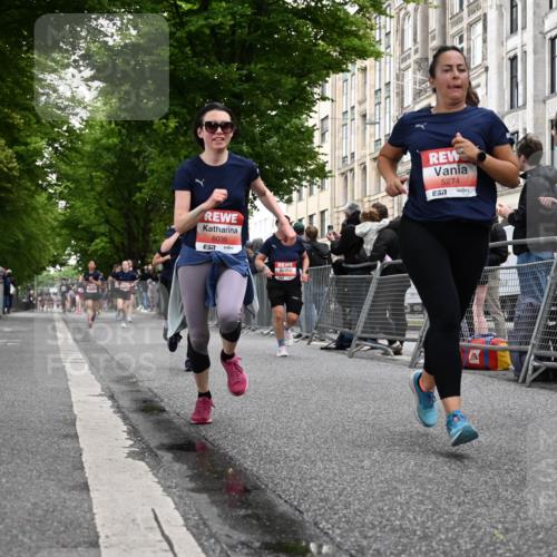 14.06.2026 - REWE Women's Run J. Mangold http://msf.ph/oto/9758590 14.06.2026 10:59:50 Ziel 5101, 5274, 5284, 5286, 5340, 5526, 5792, 5801, 5821, 5892, 5930, 6034, 6035 meine-sportfotos.de