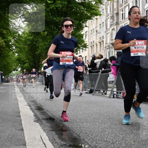 14.06.2026 - REWE Women's Run J. Mangold http://msf.ph/oto/9758592 14.06.2026 10:59:50 Ziel 5101, 5274, 5284, 5286, 5340, 5526, 5792, 5801, 5821, 5892, 5930, 6034, 6035 meine-sportfotos.de