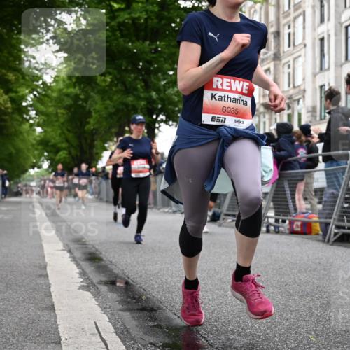 14.06.2026 - REWE Women's Run J. Mangold http://msf.ph/oto/9758596 14.06.2026 10:59:50 Ziel 5101, 5274, 5284, 5286, 5340, 5526, 5792, 5801, 5821, 5892, 5930, 6034, 6035 meine-sportfotos.de