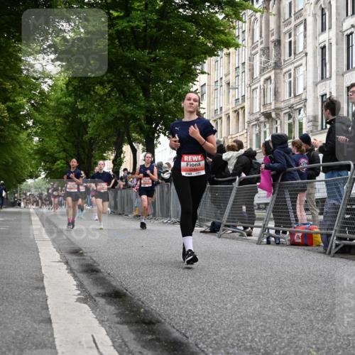 14.06.2026 - REWE Women's Run J. Mangold http://msf.ph/oto/9758614 14.06.2026 10:59:53 Ziel 5101, 5274, 5284, 5792, 5801, 5892, 5930, 5954, 6035 meine-sportfotos.de
