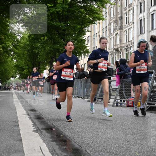 14.06.2026 - REWE Women's Run J. Mangold http://msf.ph/oto/9758640 14.06.2026 10:59:56 Ziel 5101, 5233, 5284, 5322, 5792, 5801, 5930, 5954 meine-sportfotos.de
