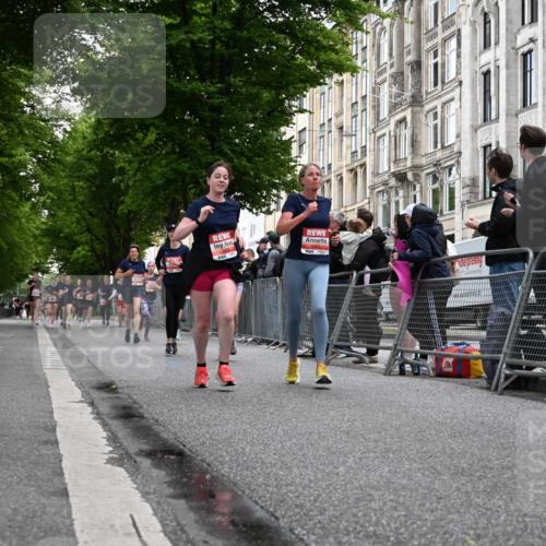 14.06.2026 - REWE Women's Run J. Mangold http://msf.ph/oto/9758698 14.06.2026 11:00:04 Ziel 5143, 5233, 5322, 5403, 5415, 5691, 5692, 5782, 5929, 6019, 6040 meine-sportfotos.de