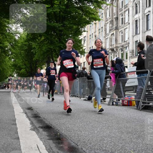14.06.2026 - REWE Women's Run J. Mangold http://msf.ph/oto/9758703 14.06.2026 11:00:04 Ziel 5143, 5233, 5322, 5403, 5415, 5691, 5692, 5782, 5929, 6019, 6040 meine-sportfotos.de